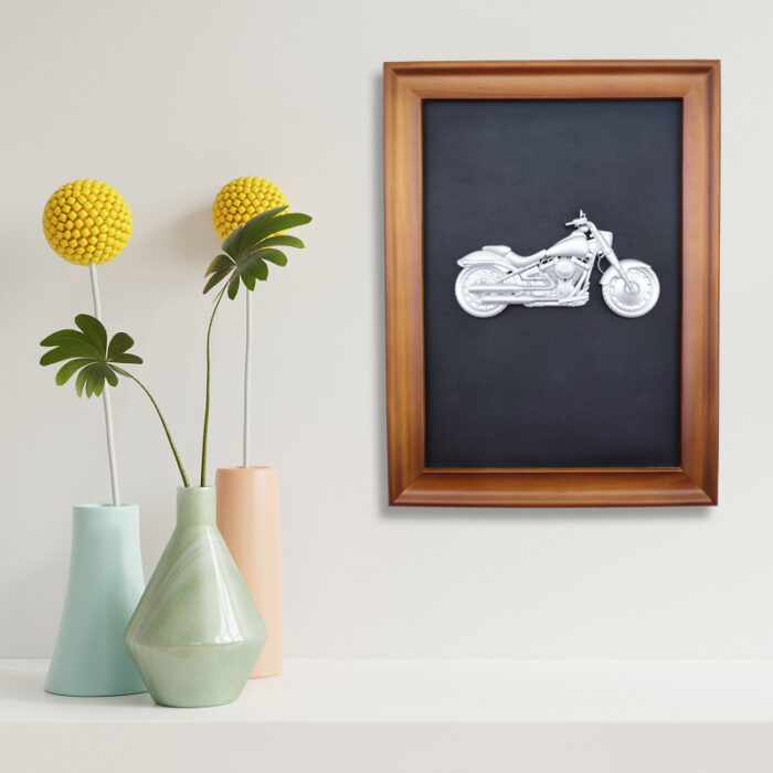 Mockup white wall with flower vase on Shelf.