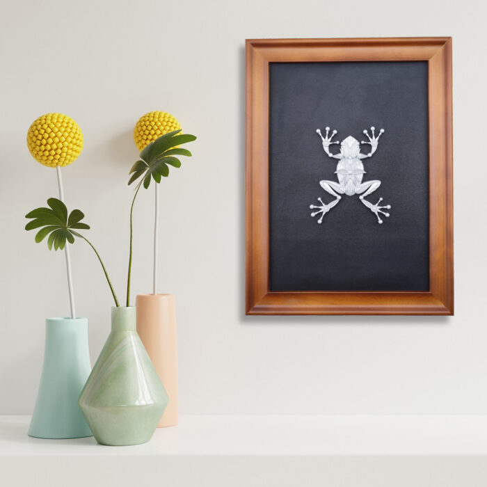 Mockup white wall with flower vase on Shelf.